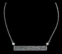 ANTQ SLVR SHORT NECKLACE W/PAINT 1051SB